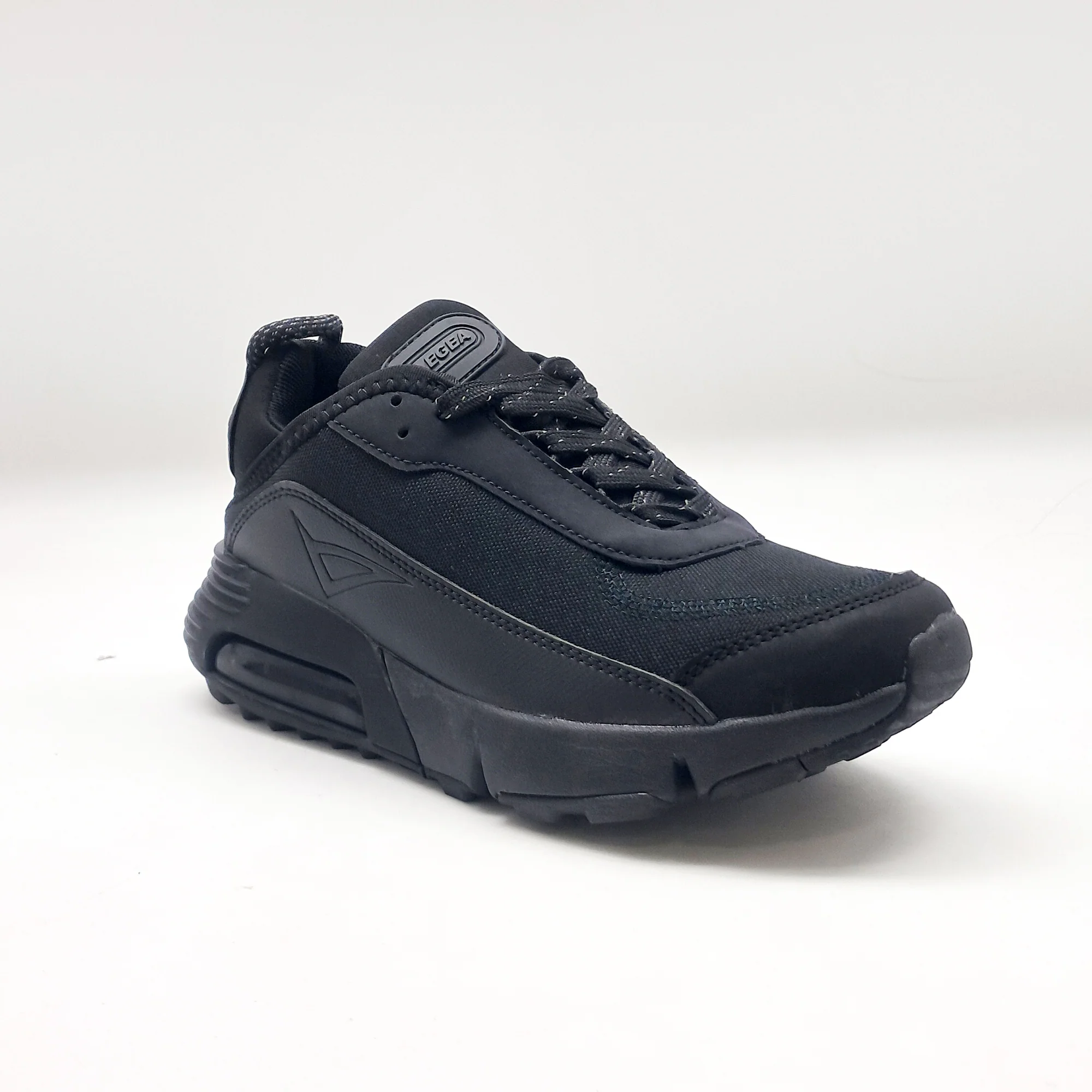 Scarpa Sportiva Kramer X