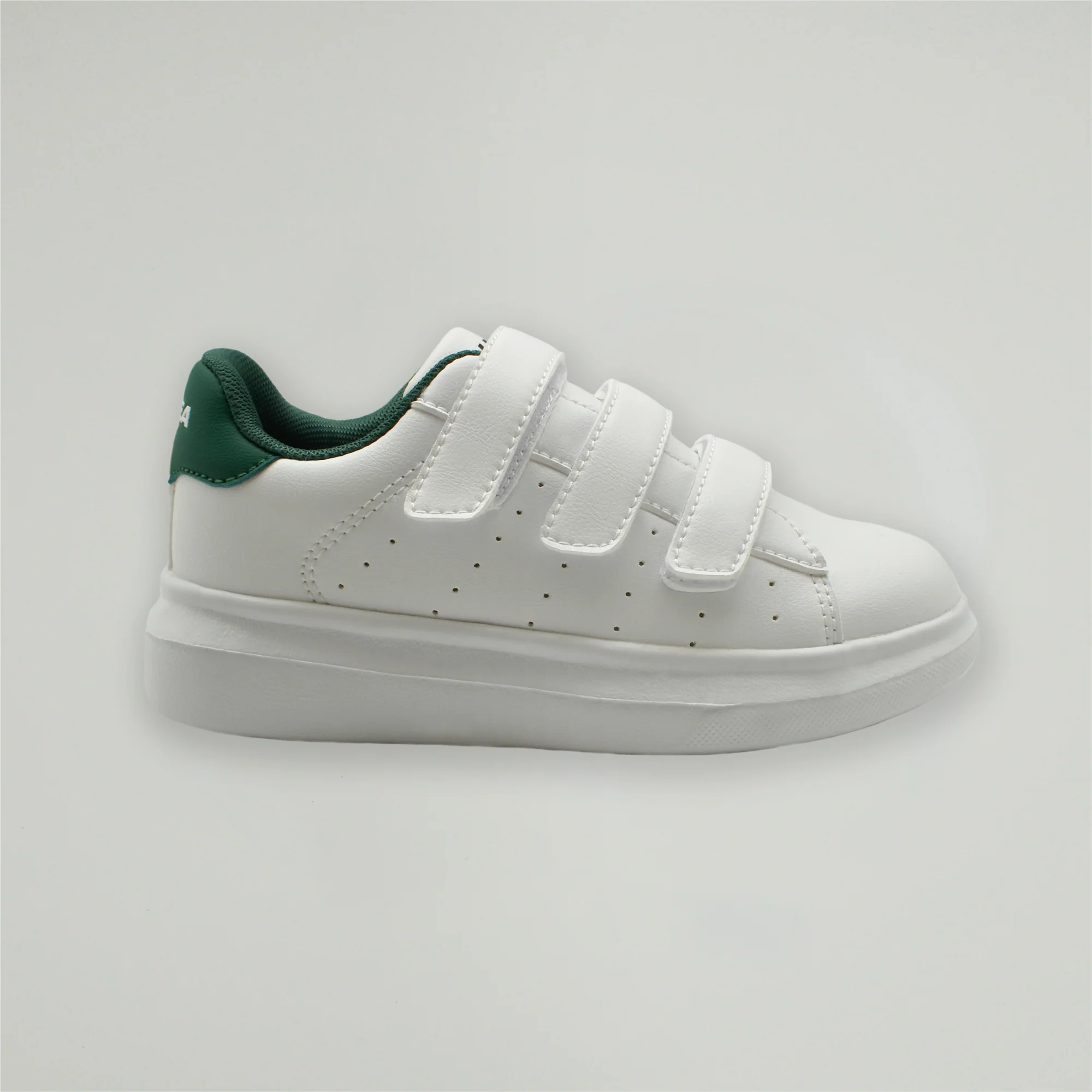Scarpe con strappi per bambini Ten